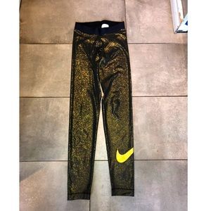 Nike metallic leggings